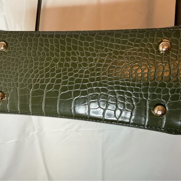 Gorgeous Dune London green faux crocodile embossed top handle bag - Picture 4 of 9
